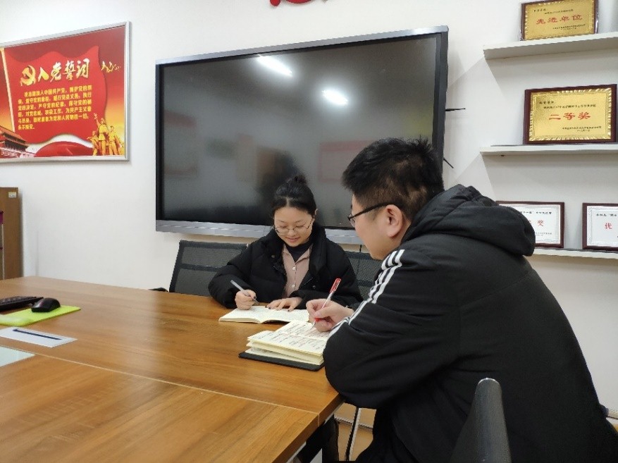 8a0697bfcfde445bbd625bdb4b0c9685.jpg 8a0697bfcfde445bbd625bdb4b0c9685.jpg