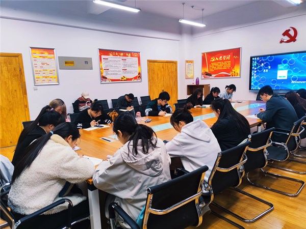 bd9507c7a85d400c82f3ff646510ab8a.jpg IMG_8477_副本.jpg