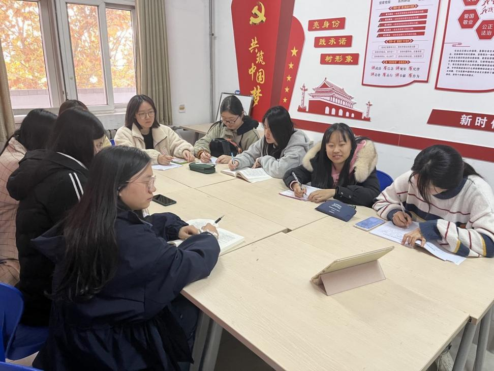 8256b5a972b44ef09531f98a0c956ce4.png 8256b5a972b44ef09531f98a0c956ce4.png