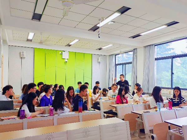 dcfa748e0ccf4ef0b91ec349857d9dde.png 辩论2_副本.png