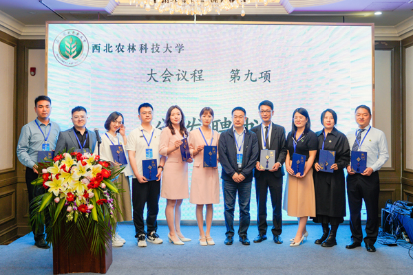 fa4f585e7e2b4511a66737d495d74fc2.jpg 2.jpg