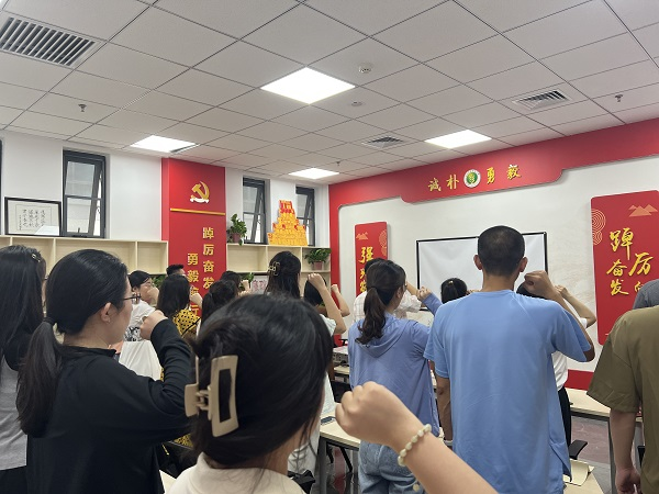 1dbfe82b0d09495591cb60e173e6918b.png 图片10.png